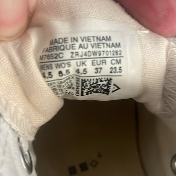 Chuck Taylor Low Top - Picture 7 of 7